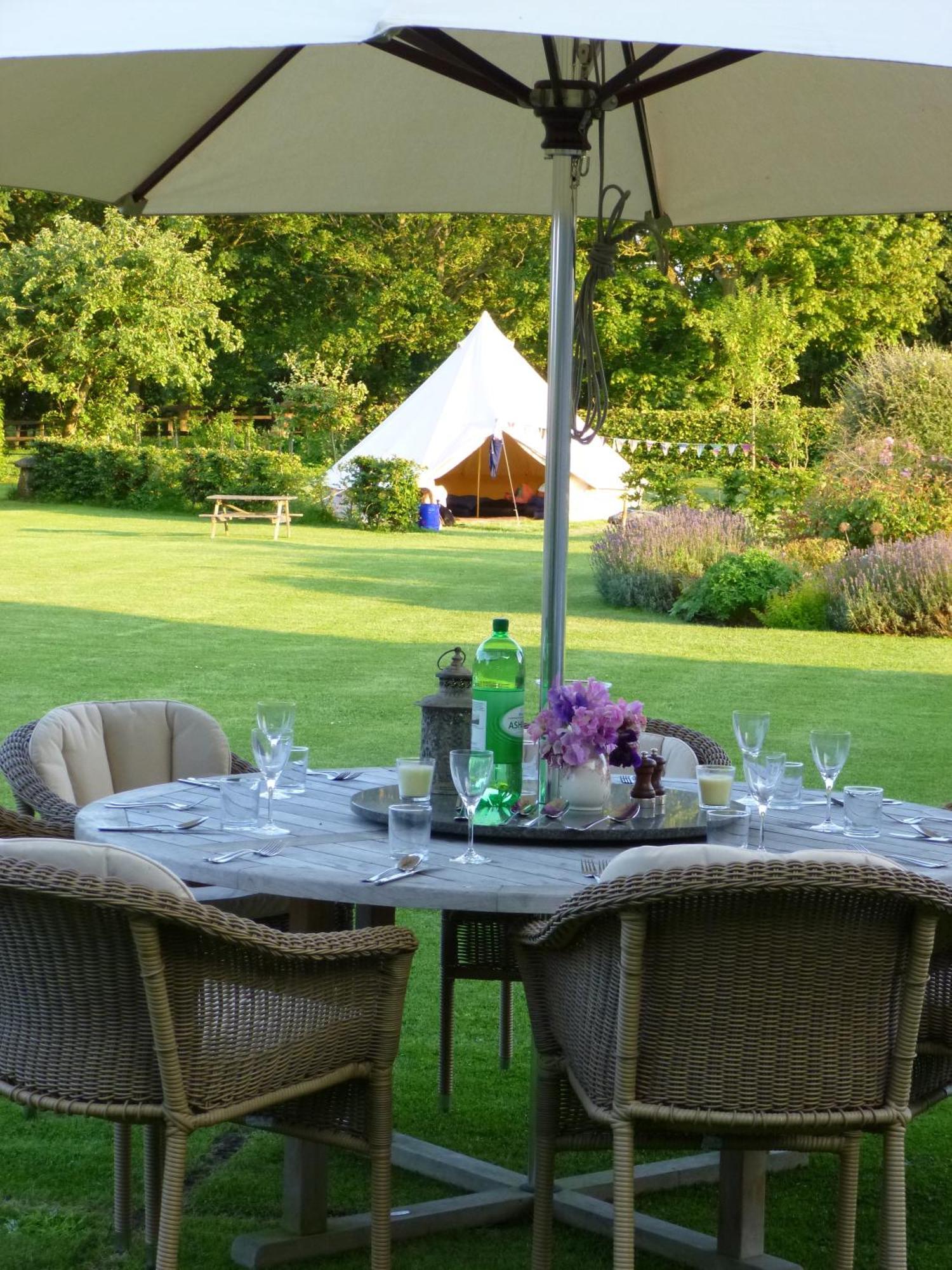 سويندون Overtown Manor Bed And Breakfast المظهر الخارجي الصورة