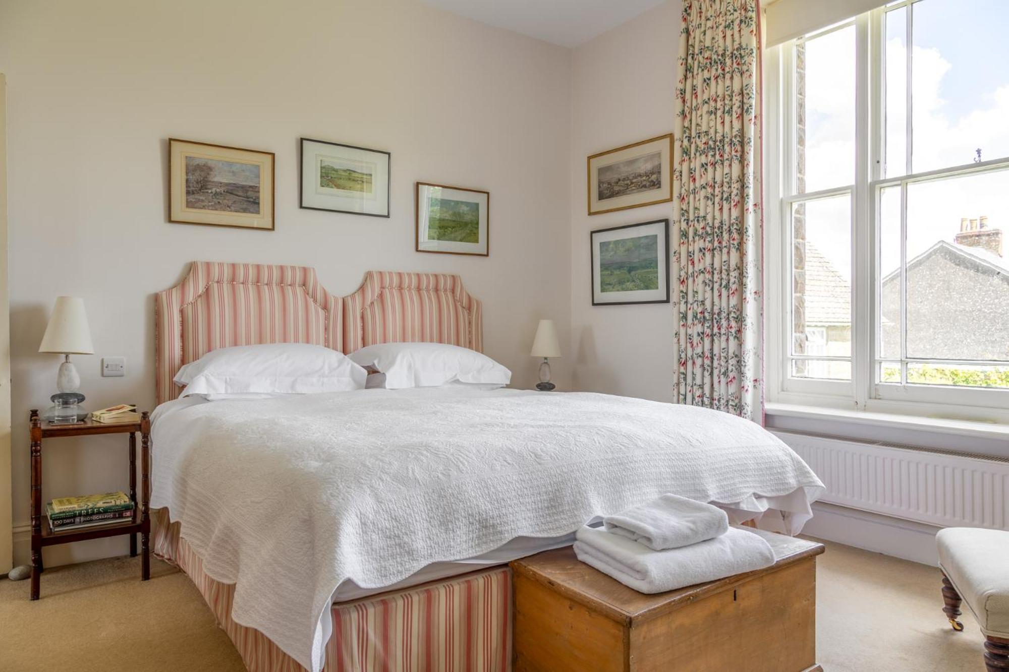 سويندون Overtown Manor Bed And Breakfast المظهر الخارجي الصورة