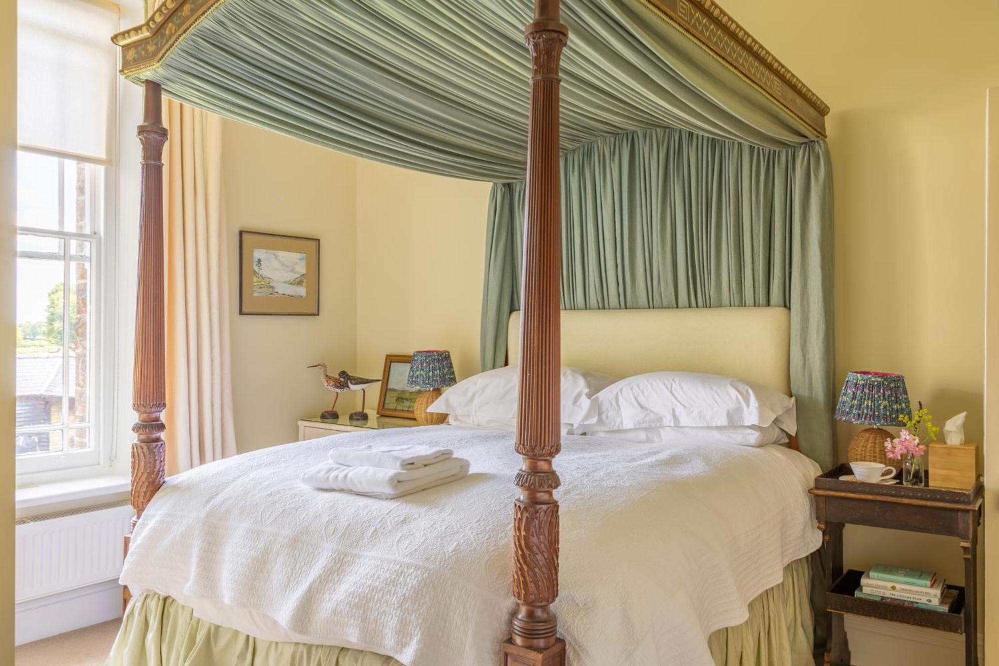 سويندون Overtown Manor Bed And Breakfast المظهر الخارجي الصورة